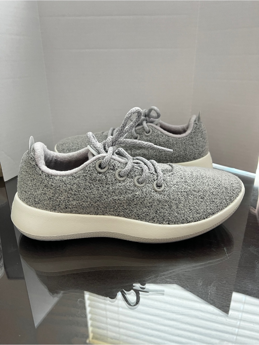 Allbirds Men's Wool Runner Mizzles Light Gray Running Shoes Sneakers Size 8